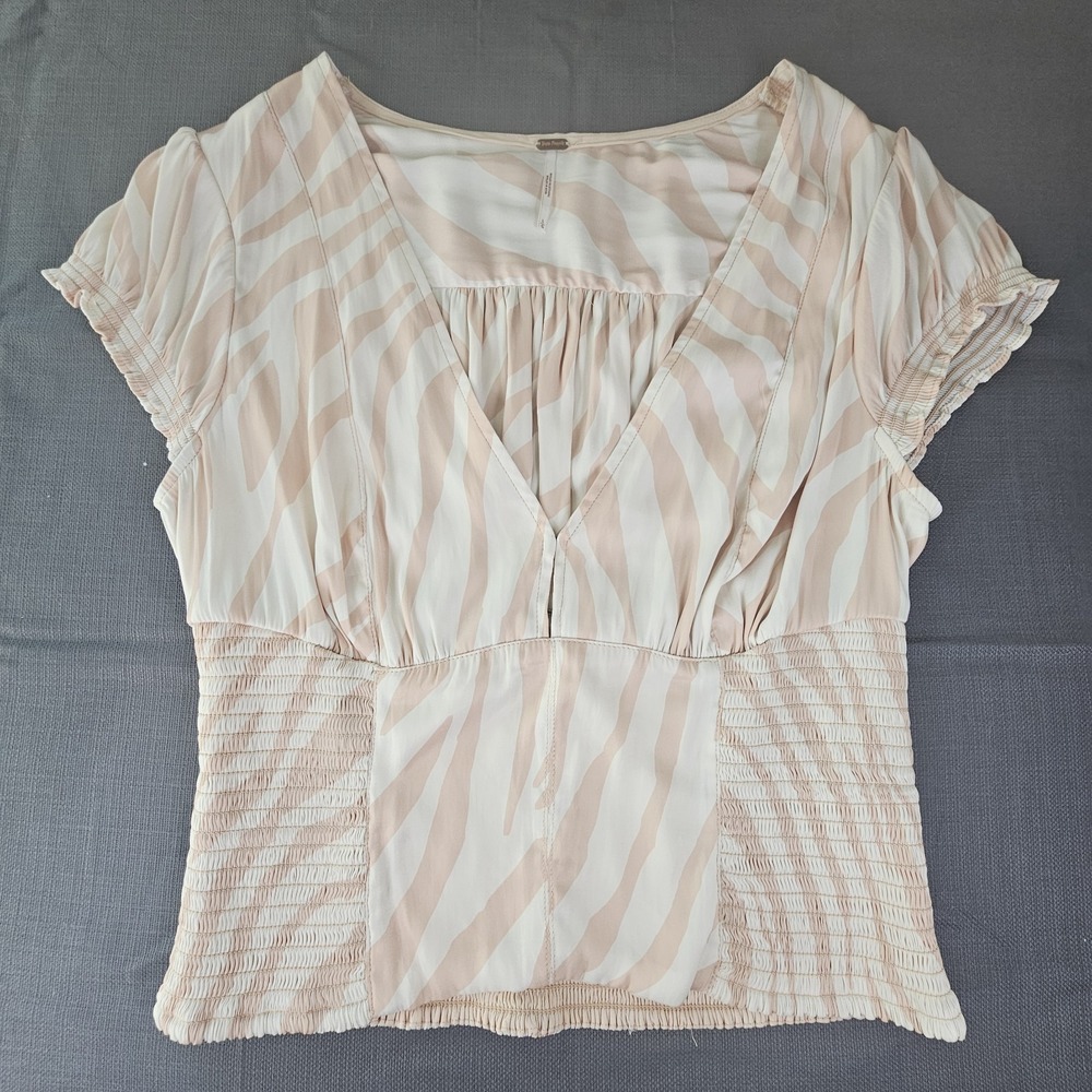 Free People Show Me Love Peach / Cream Color Crop Top Size LG